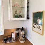 Romantic Old Town Hideaway *