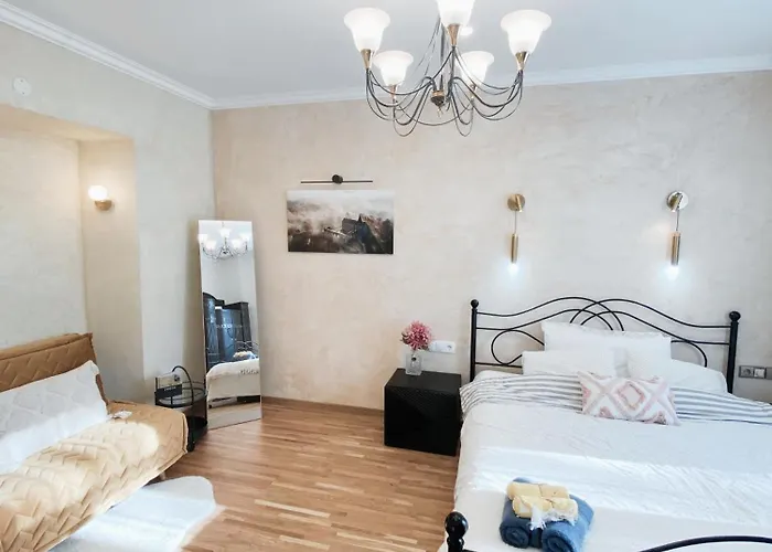 Romantic Old Town Hideaway Lägenhet *